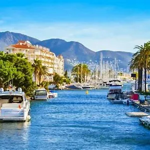 https://casita-con-jardin-bbq-wifi-centro-y-playa.catalonia-hotels.com